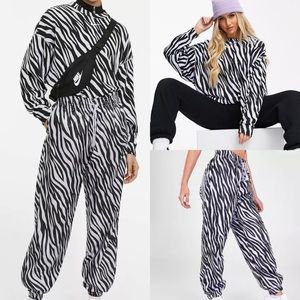 Nike set icon clash sweatshirt sweatpants joggers matching set S